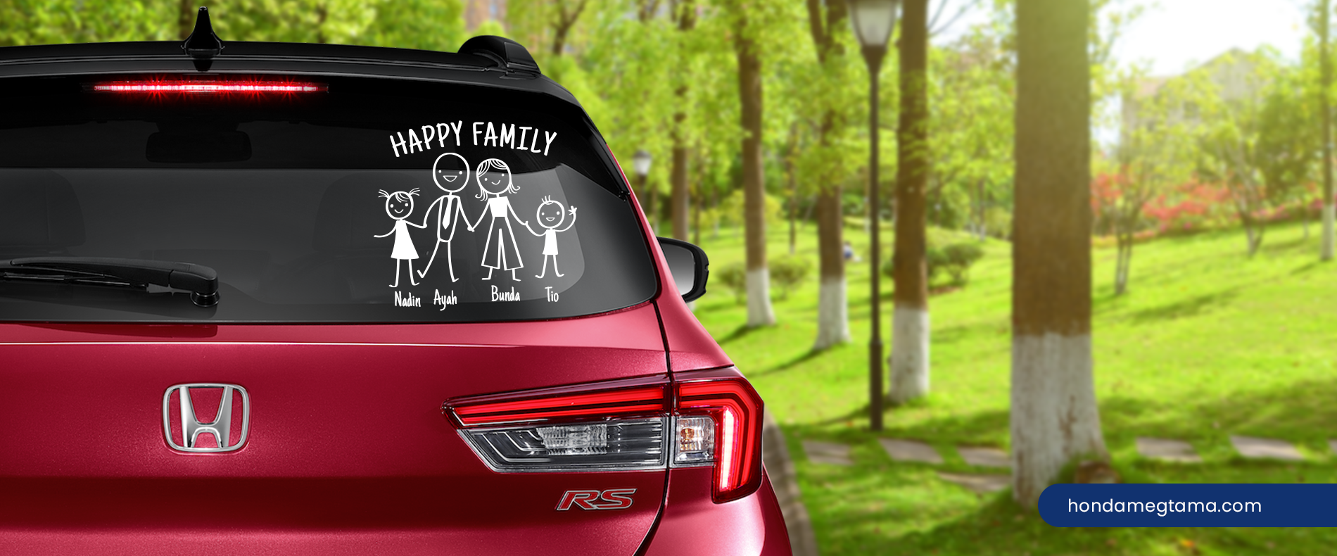 3 Fakta Bahaya Memasang Stiker Happy Family di Mobil