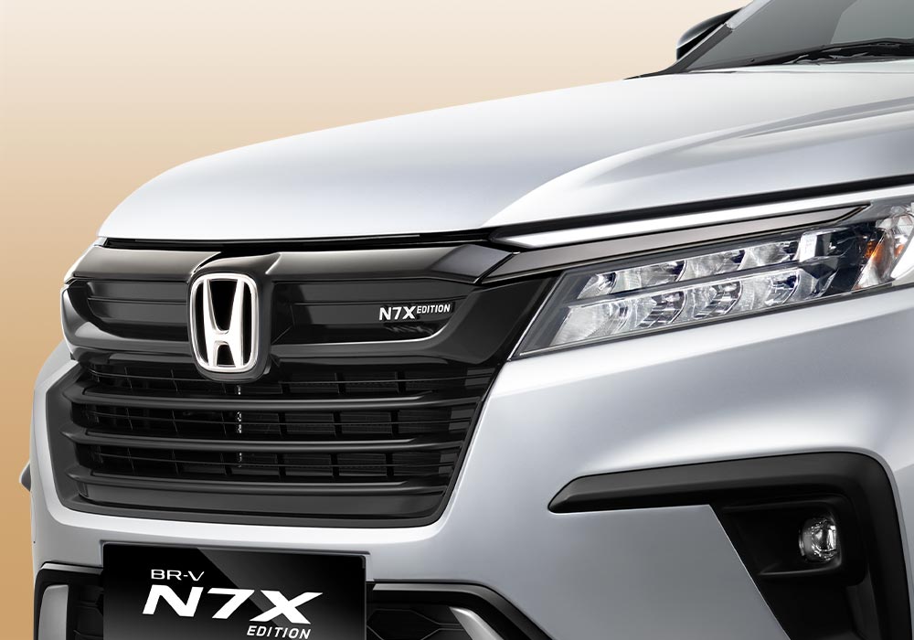 New Sleek Dark Chrome Front Grille with N7X Edition Emblem                                                 
